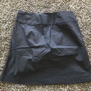 Black Banana Republic skirt with pockets!!!